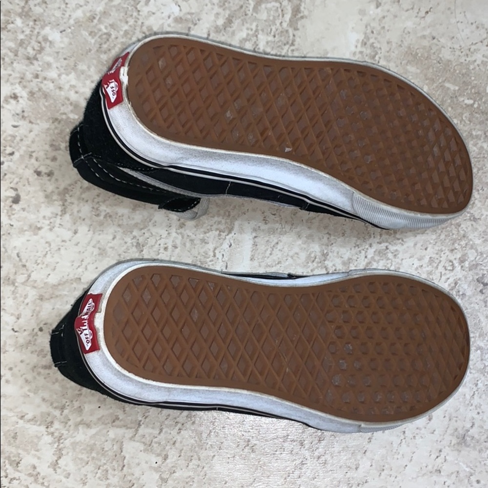 vans - Picture 3 of 5